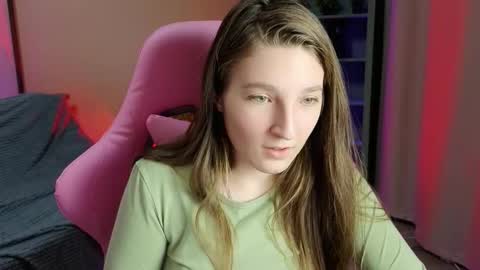 Snapshot of mia_weawer chatting on 27, 11, 2025 Mia online show from 27, 11, 2025