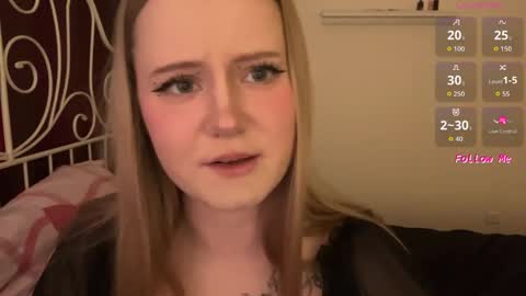 Snapshot of mia_wellis chatting on 22, 5, 2026 mia_wellis online show from 22, 5, 2026