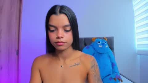    online show from 15, 10, 2025