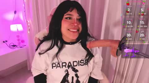 mia_yeager online show from 23, 11, 2025