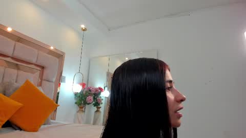 Snapshot of miaa_diamondd1 chatting on 13, 6, 2026 Mia online show from 13, 6, 2026
