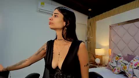 Snapshot of miaa_diamondd1 chatting on 16, 7, 2026 Mia online show from 16, 7, 2026
