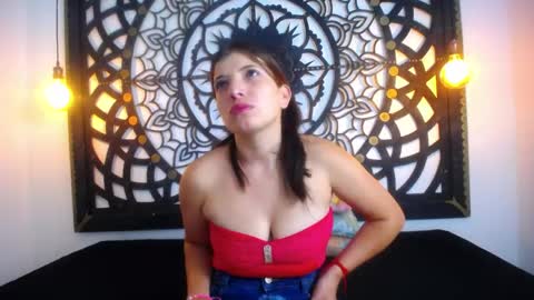 Snapshot of miaa_restrepo chatting on 16, 4, 2026 mia online show from 16, 4, 2026