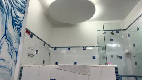 miaandluciferxxx online show from 2, 2, 2025