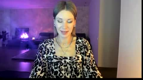 Mia online show from 28, 7, 2026