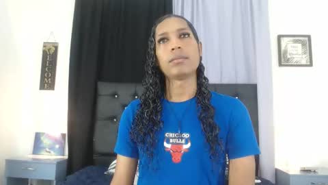 MiaCoock online show from 5, 12, 2025