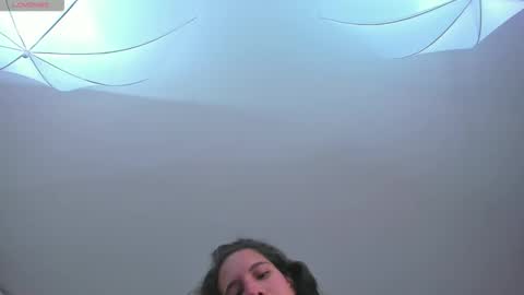 Snapshot of miacours chatting on 30, 5, 2026 MiaCours online show from 30, 5, 2026