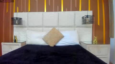 Snapshot of miacours chatting on 8, 7, 2026 MiaCours online show from 8, 7, 2026