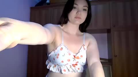 Snapshot of miacreami chatting on 12, 5, 2026 Mia online show from 12, 5, 2026
