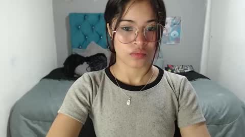 Snapshot of miacumgirl chatting on 18, 2, 2026 miacumgirl online show from 18, 2, 2026