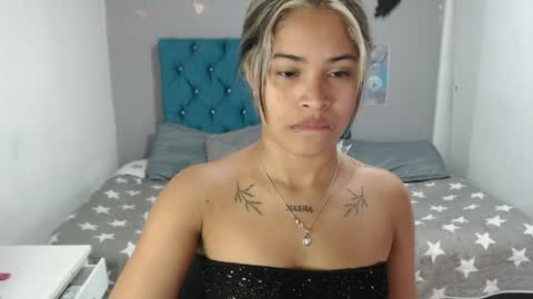 Snapshot of miacumgirl chatting on 10, 4, 2026 miacumgirl online show from 10, 4, 2026