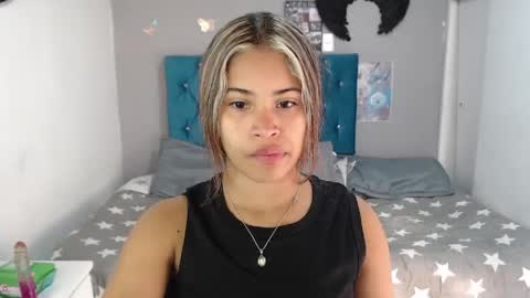 Snapshot of miacumgirl chatting on 14, 4, 2026 miacumgirl online show from 14, 4, 2026