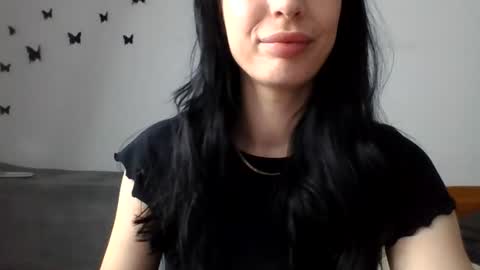 Mia online show from 12, 6, 2026