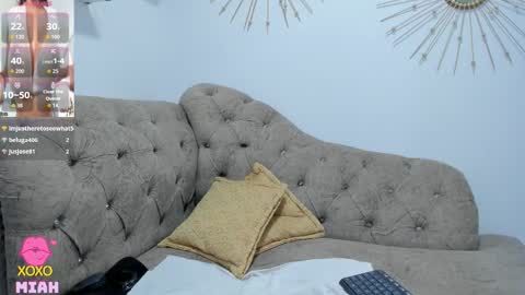 Miah Collins online show from 17, 12, 2025