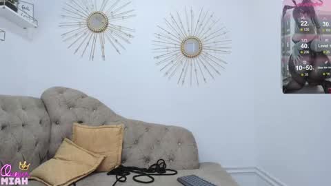 Snapshot of miah_bigboobs chatting on 30, 4, 2026 Miah Collins online show from 30, 4, 2026
