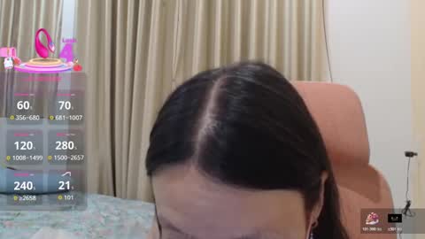 miahchan68 online show from 18, 12, 2025