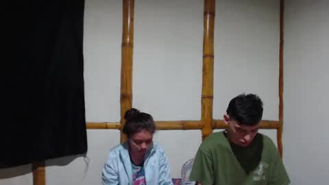 Mia  Sam online show from 10, 2, 2025