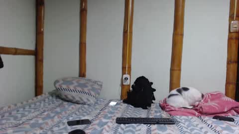 Mia  Sam online show from 21, 2, 2025