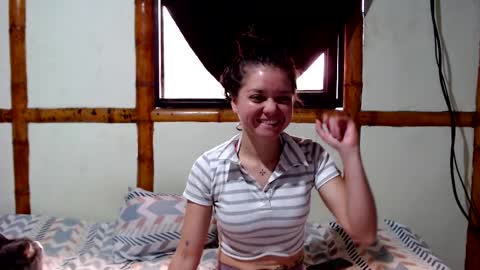 Mia  Sam online show from 28, 11, 2025