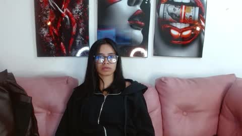 Snapshot of miahotcs chatting on 12, 1, 2026 miahotcs online show from 12, 1, 2026