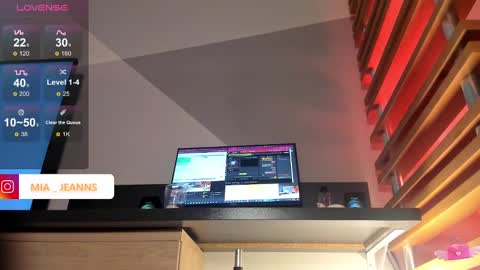 Snapshot of miajeans chatting on 24, 1, 2025 Mia online show from 24, 1, 2025