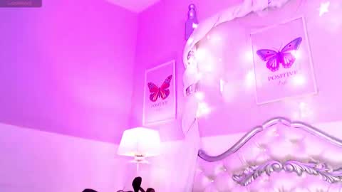 Mia online show from 11, 2, 2026