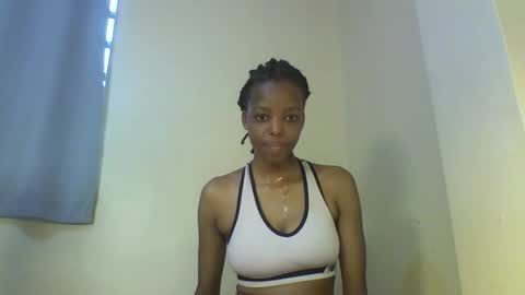 Snapshot of miami_muffin chatting on 26, 11, 2025 Muffin online show from 26, 11, 2025