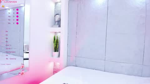 Snapshot of miamistrex chatting on 23, 10, 2025 Mia Mistrex online show from 23, 10, 2025
