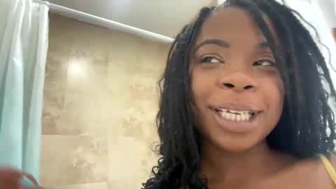 Snapshot of miamiworld chatting on 6, 1, 2025 MiamiWorld online show from 6, 1, 2025