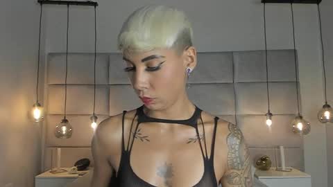 Mia Morgann online show from 9, 2, 2025