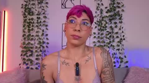 Mia Morgann online show from 4, 3, 2026