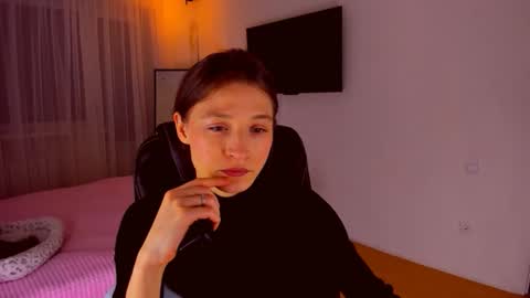 Snapshot of miapaw chatting on 28, 2, 2026 Mia online show from 28, 2, 2026