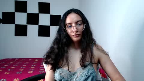 Snapshot of miaportman chatting on 11, 10, 2025 MIAPORTMANN online show from 11, 10, 2025