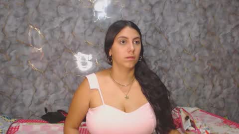 Snapshot of miarouse1531 chatting on 22, 12, 2025 miarouse1531 online show from 22, 12, 2025