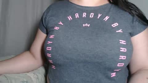 Snapshot of miasp chatting on 3, 11, 2025 MiaSP online show from 3, 11, 2025