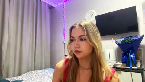 Milana online show from 25, 2, 2026