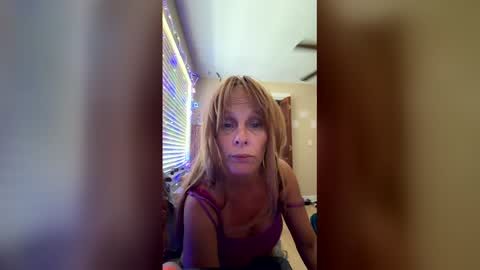 Snapshot of micandbri7482 chatting on 26, 5, 2026 micandbri7482 online show from 26, 5, 2026