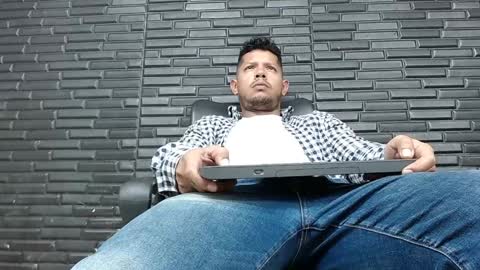 Michael Daviss online show from 8, 1, 2025