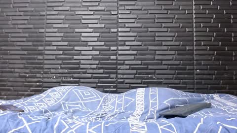 Michael Daviss online show from 1, 2, 2025