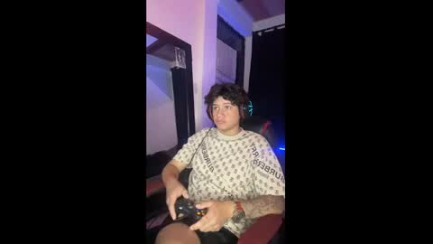 Snapshot of michael_kendall0 chatting on 2, 12, 2024 michael independent model  online show from 2, 12, 2024