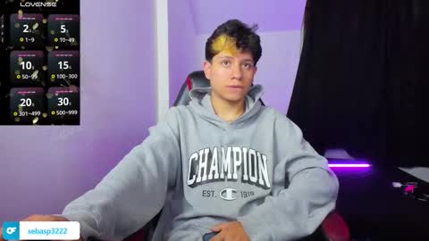 Snapshot of michael_kendall0 chatting on 7, 10, 2025 michael independent model  online show from 7, 10, 2025