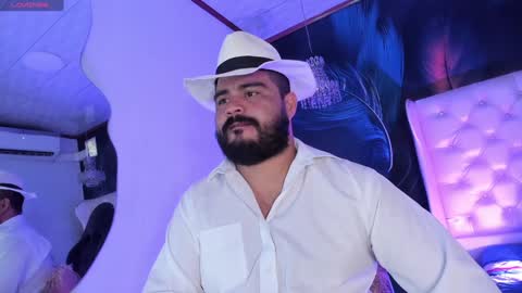 Snapshot of michaelbear_ chatting on 23, 1, 2025 Michael online show from 23, 1, 2025