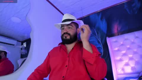 Snapshot of michaelbear_ chatting on 24, 1, 2025 Michael online show from 24, 1, 2025