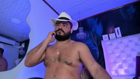 Snapshot of michaelbear_ chatting on 7, 2, 2025 Michael online show from 7, 2, 2025