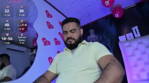 Snapshot of michaelbear_ chatting on 17, 2, 2025 Michael online show from 17, 2, 2025