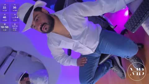 Snapshot of michaelbear_ chatting on 12, 9, 2025 Michael online show from 12, 9, 2025