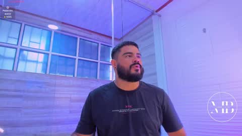 Snapshot of michaelbear_ chatting on 12, 10, 2025 Michael online show from 12, 10, 2025