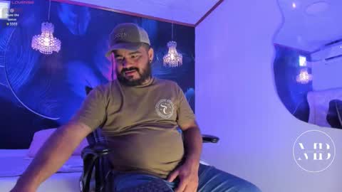 Snapshot of michaelbear_ chatting on 16, 10, 2025 Michael online show from 16, 10, 2025