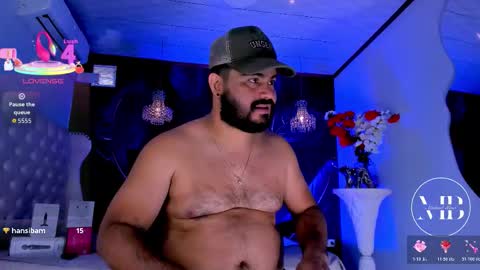 Snapshot of michaelbear_ chatting on 19, 11, 2025 Michael online show from 19, 11, 2025