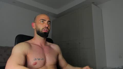 Snapshot of michaelevansx chatting on 24, 4, 2026 MichaelEvansx online show from 24, 4, 2026